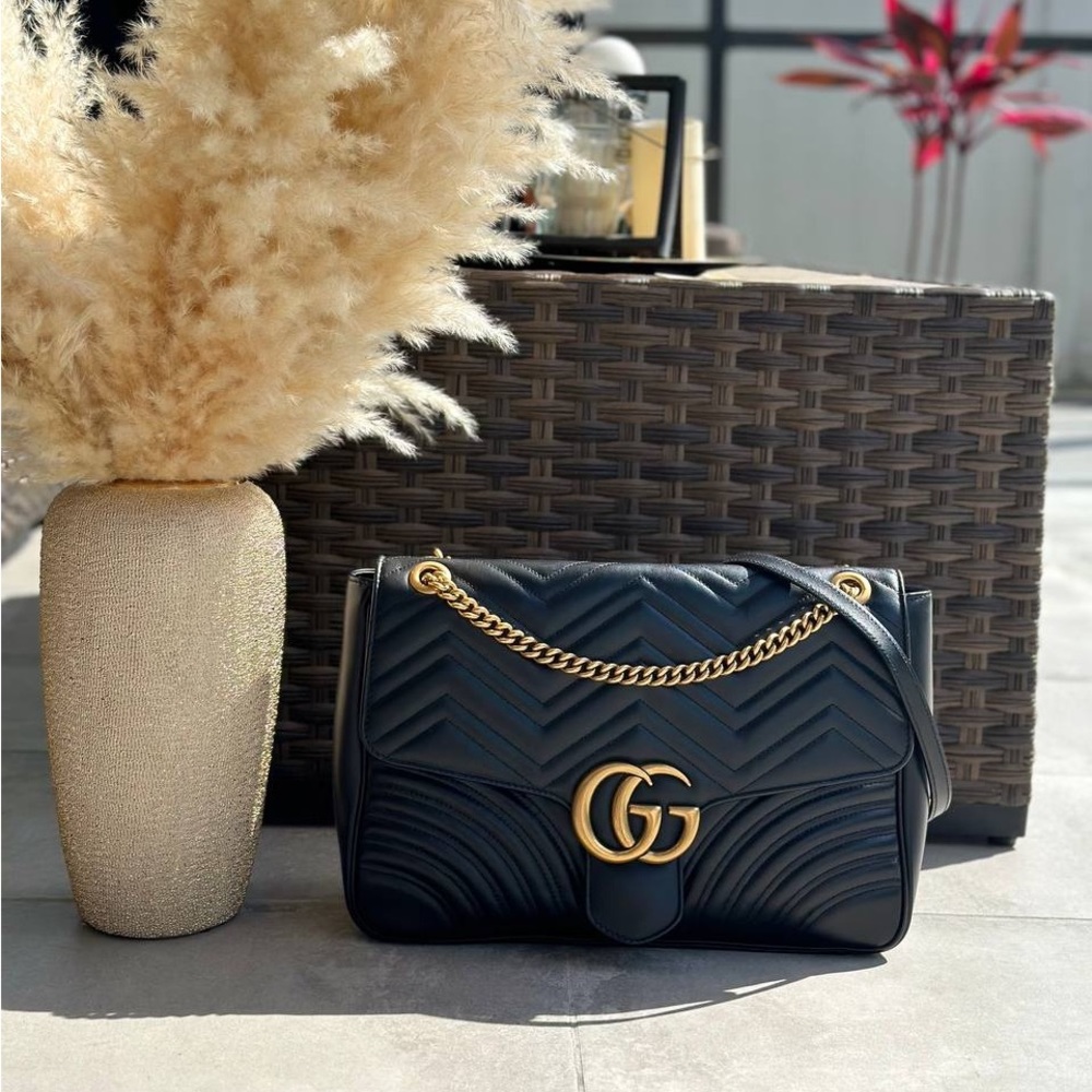 Gucci GG Marmont medium shoulder bag